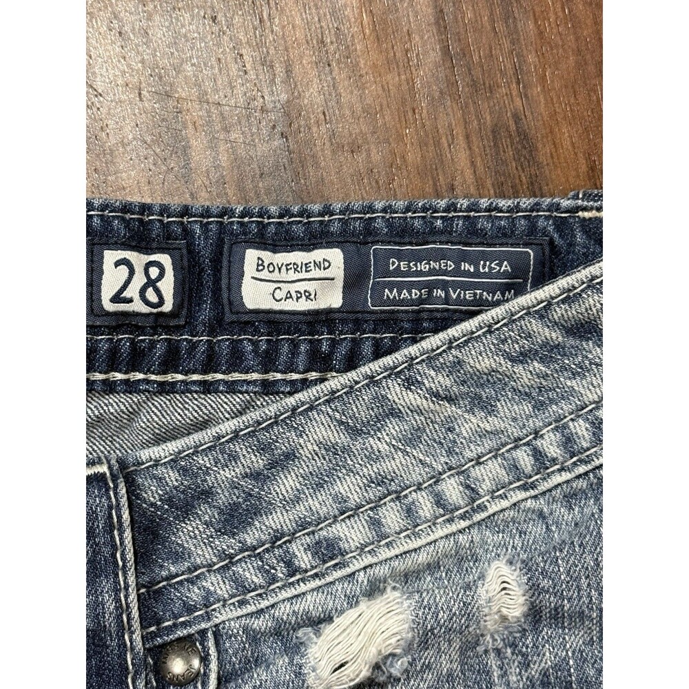 Miss Me Women’s 28 Boyfriend Capri Distressed - Picture 4 of 6